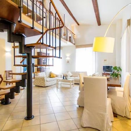 Appartamento Borgo Apostoli Florenz Exterior foto